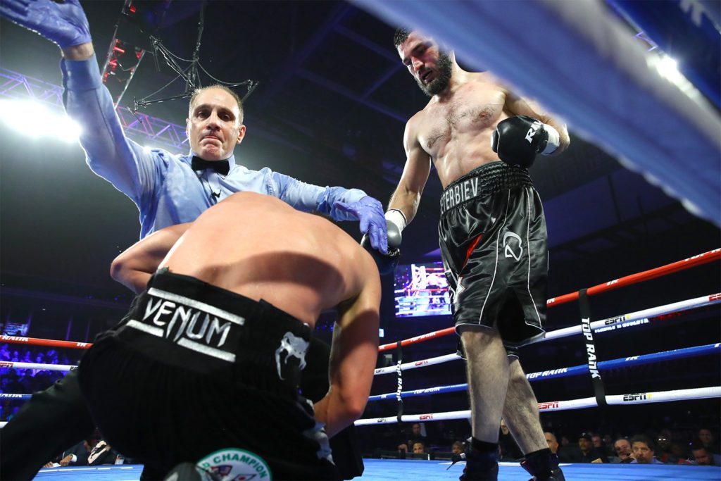 Artur Beterbiev vs. Callum Smith rescheduled due to Beterbiev jaw surgery – Rompvela