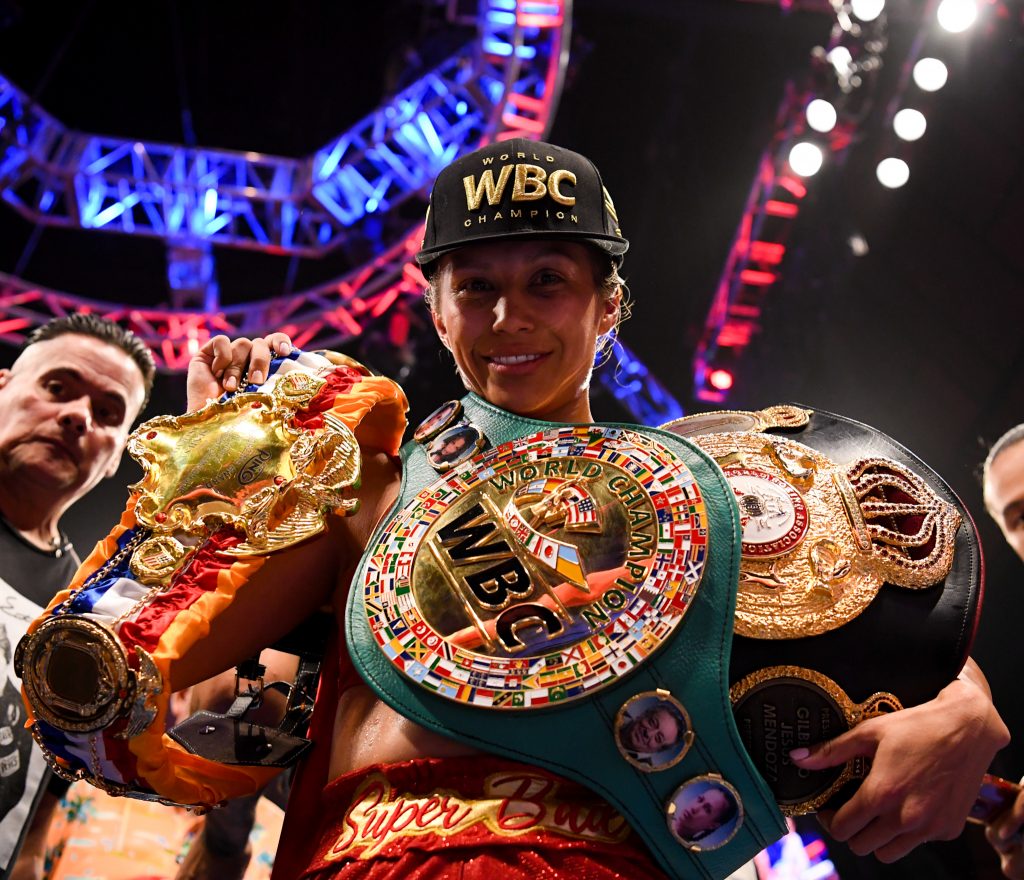 Seniesa Estrada outpoints Leonela Yudica in tough fight, retains Ring, WBC, WBA 105-pound titles